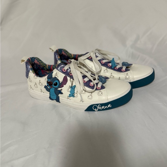 Disney Shoes - Disney lilo and stitch women’s low top lace up sneakers size 10